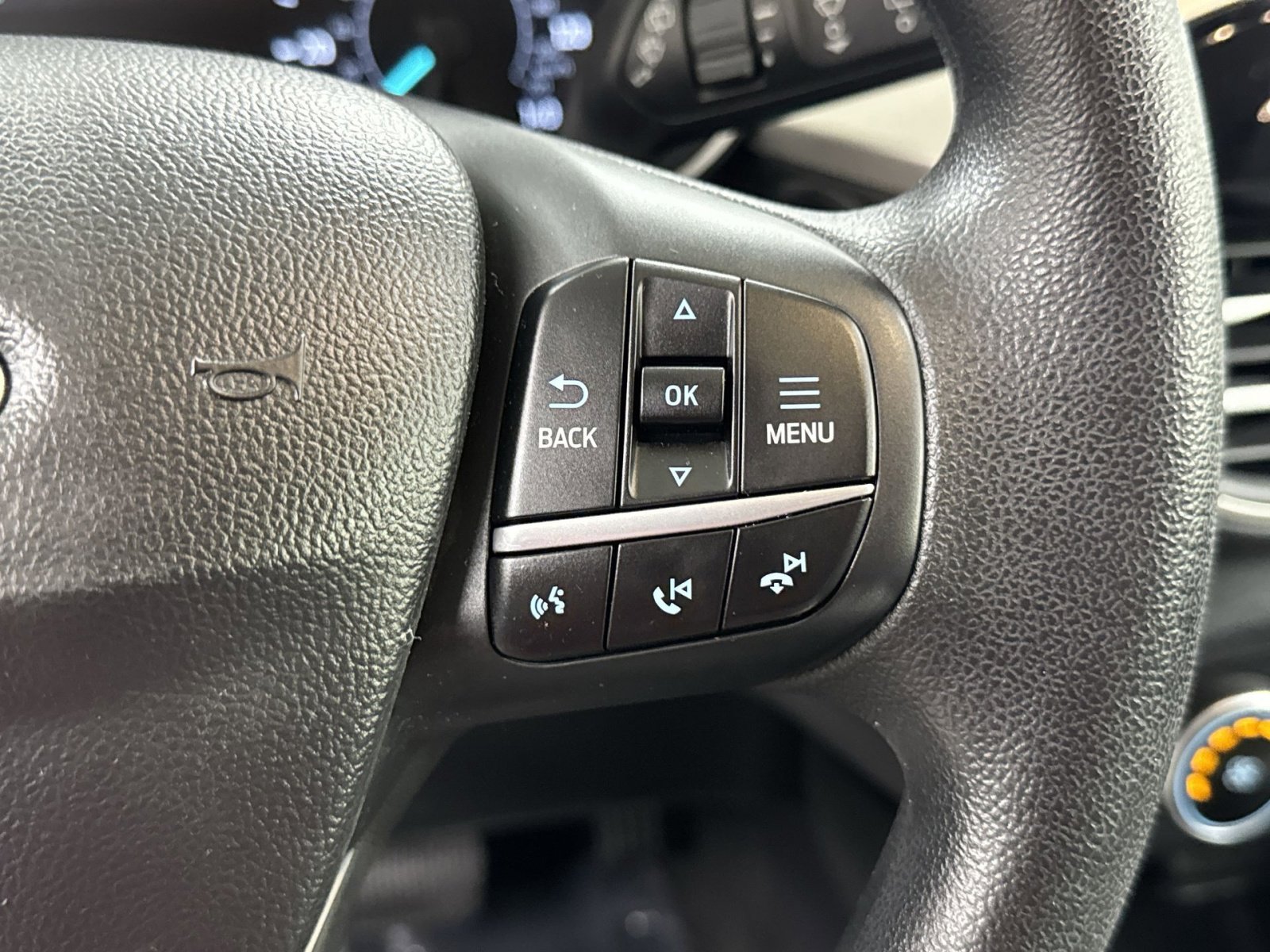 Used 2020 Ford Escape SE image 35