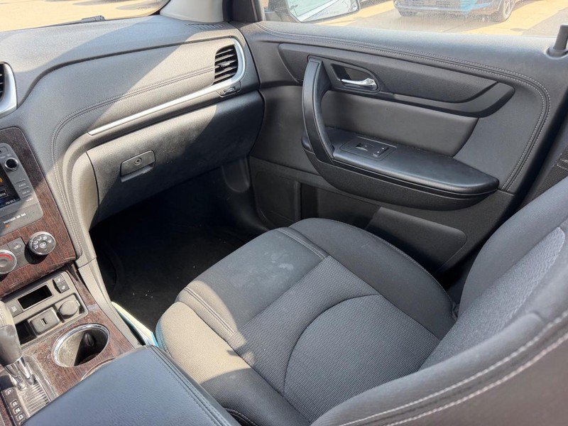 Used 2016 Chevrolet Traverse LT AWD/4WD image 17