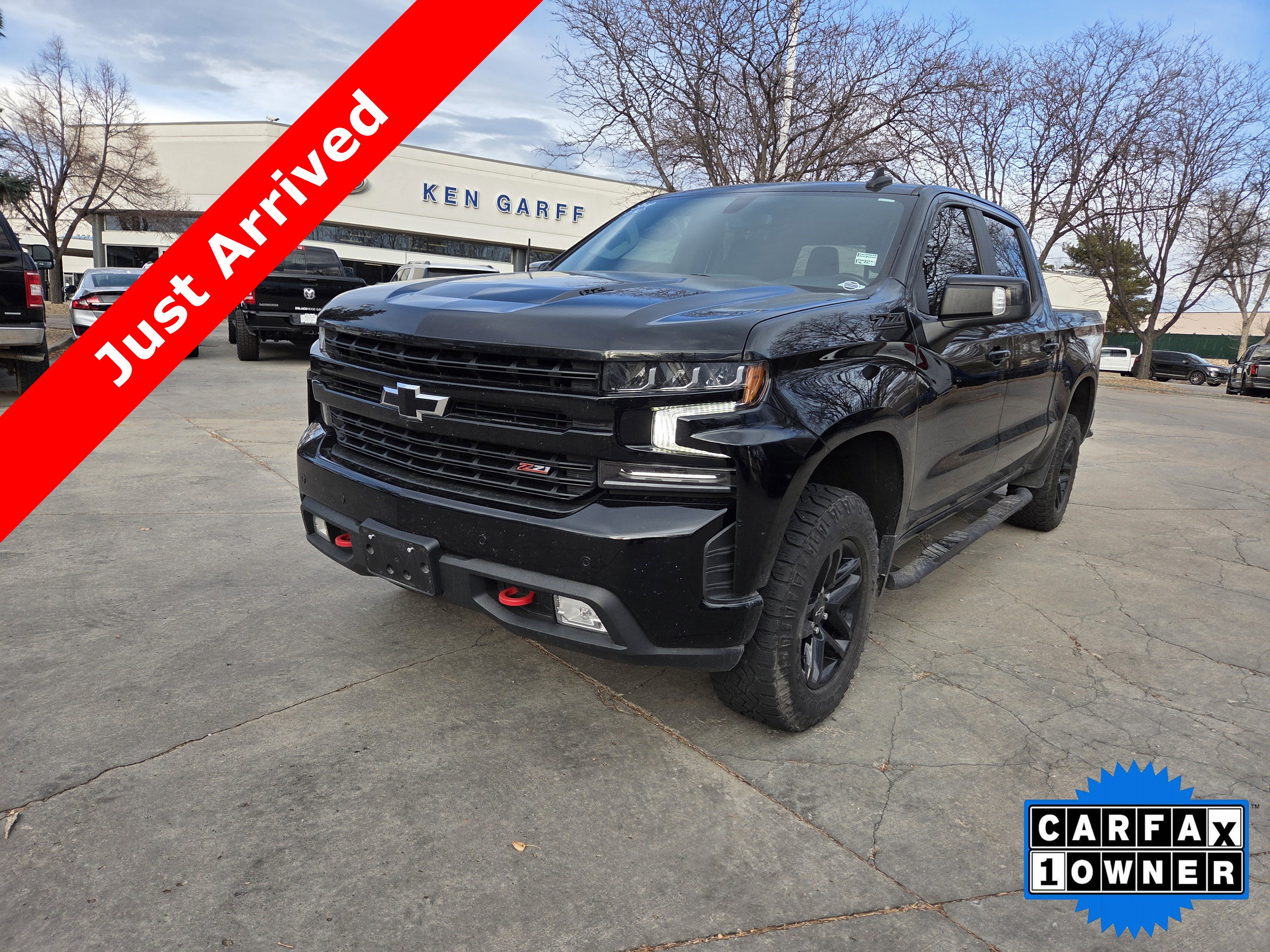 Used 2021 Chevrolet Silverado 1500 LT Trail Boss w/ Convenience Package II image 1
