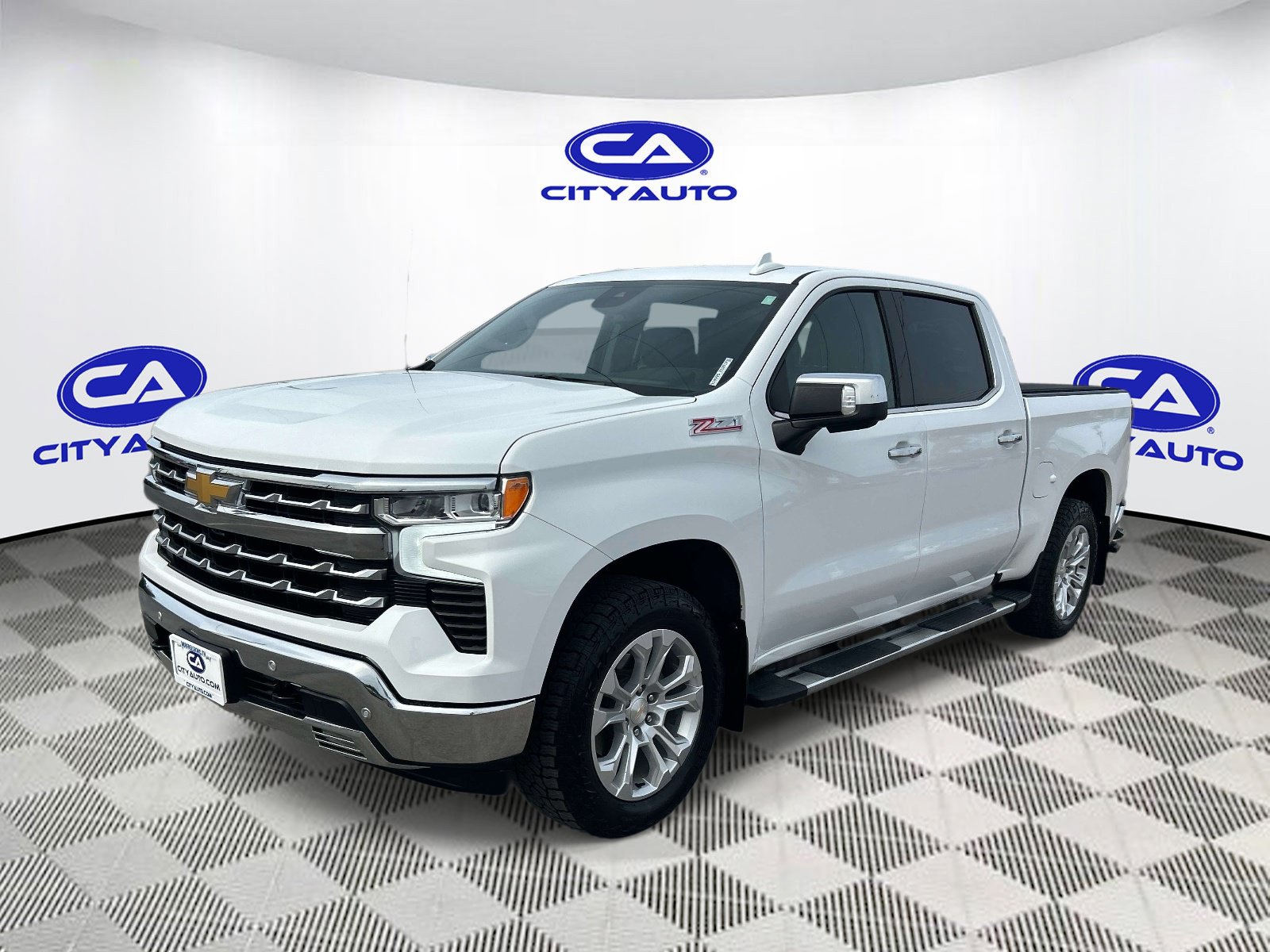 Used 2024 Chevrolet Silverado 1500 LTZ AWD/4WD image 8