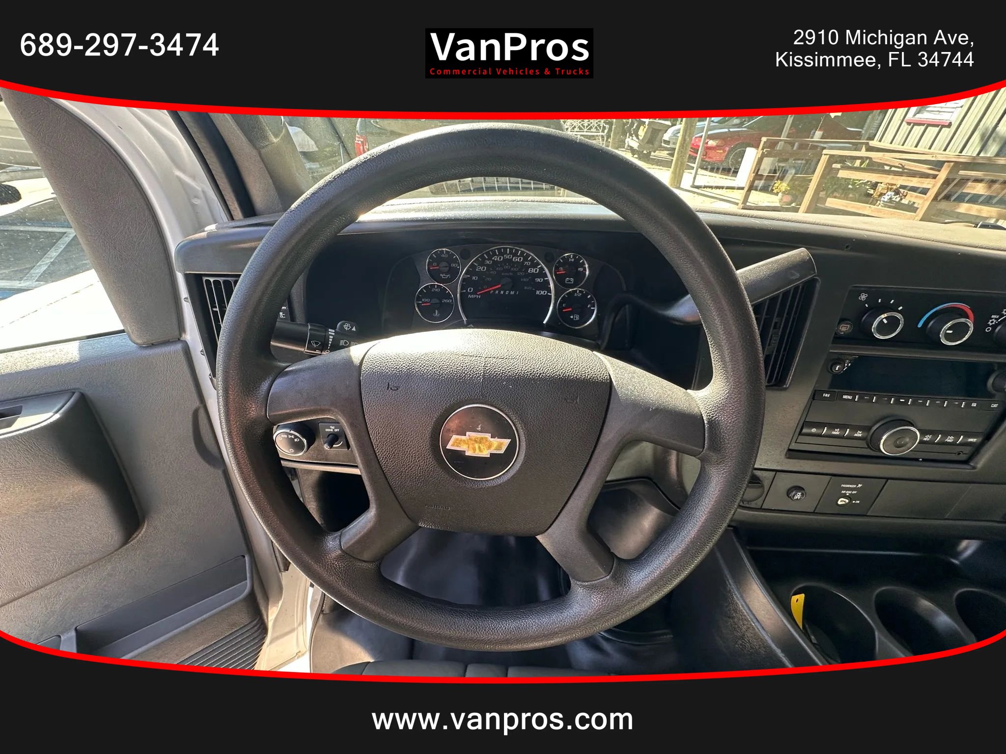 Used 2017 Chevrolet Express 2500 RWD image 10