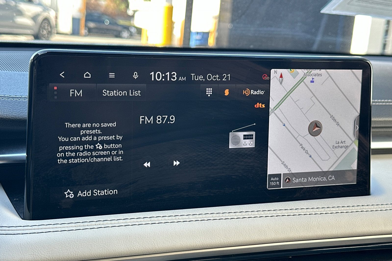 Used 2025 Genesis G70 2.5T image 18