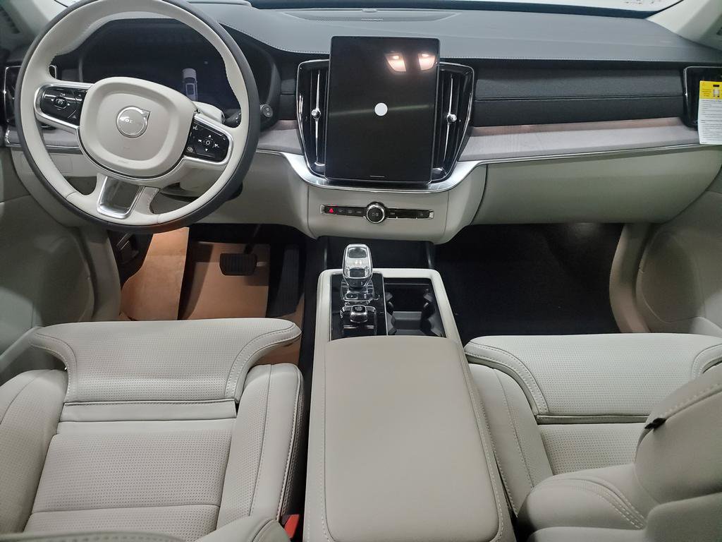 New 2027 Volvo XC90 B6 Ultra AWD/4WD image 8