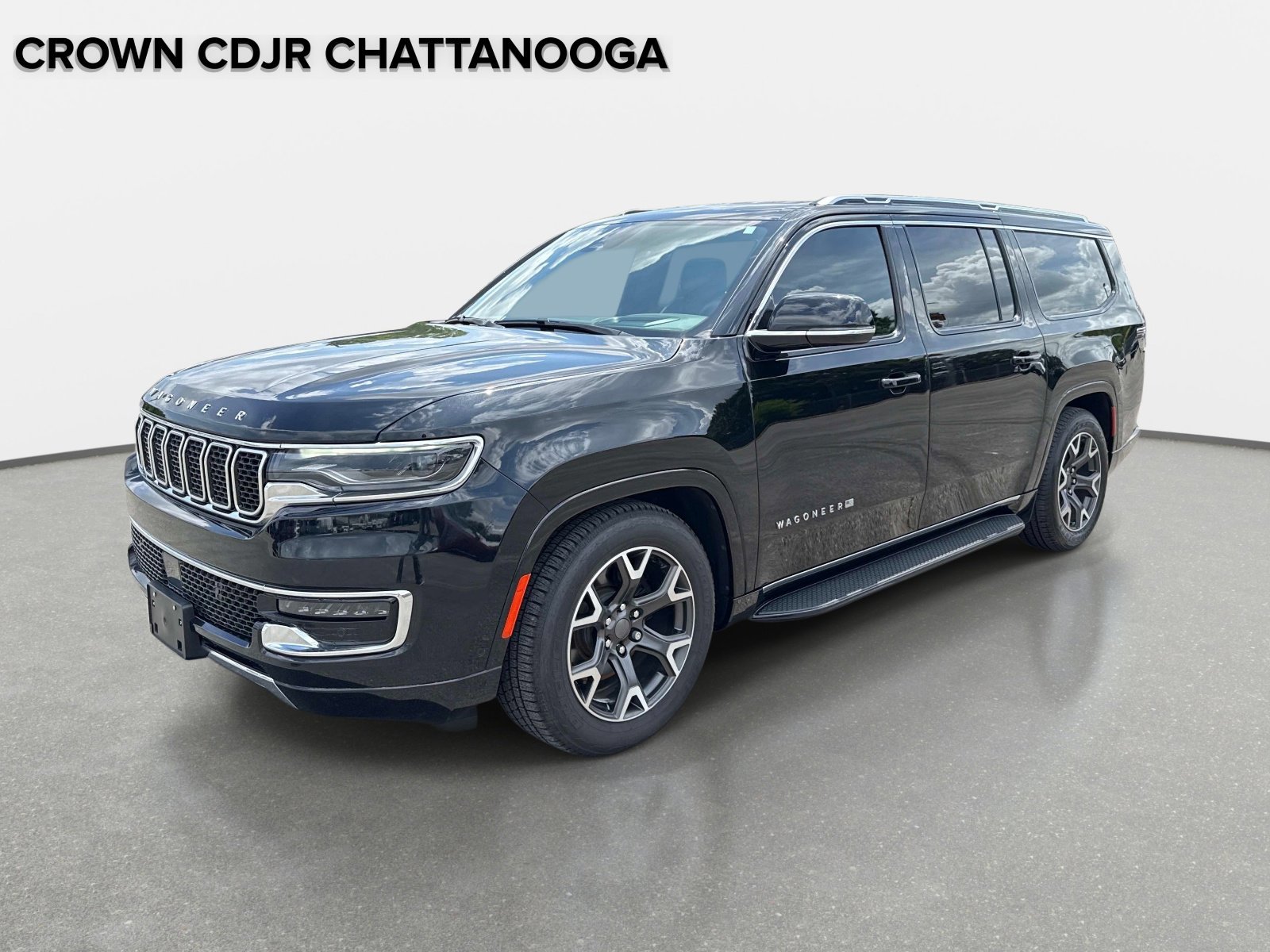 Used 2024 Jeep Wagoneer L Series III w/ Flexible Seating Group AWD/4WD image 8