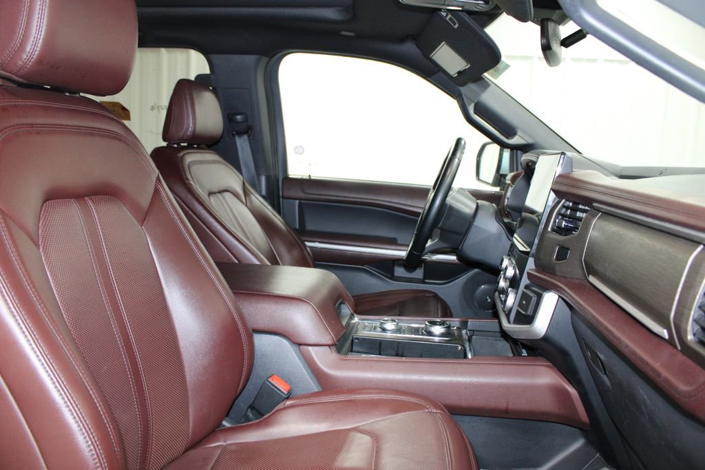 Used 2023 Ford Expedition Max Limited image 23