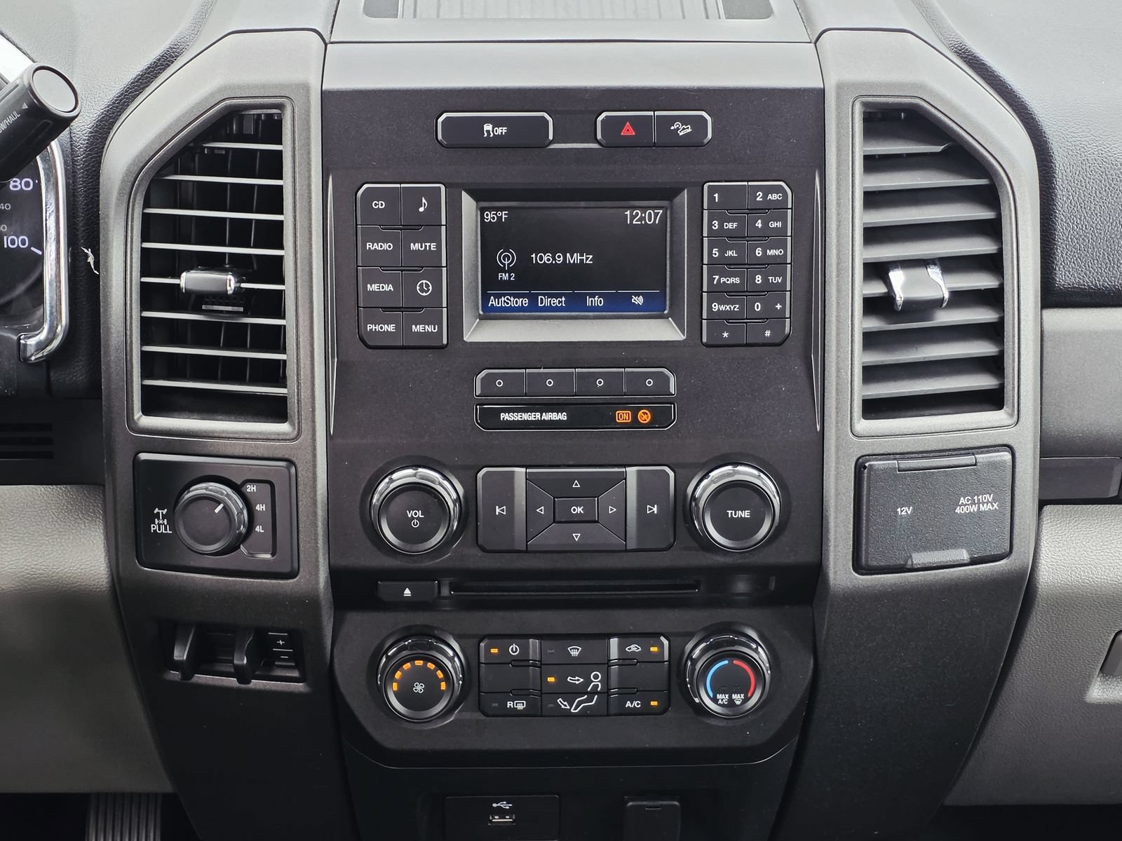 Used 2017 Ford F250 XL w/ STX Appearance Package AWD/4WD image 19