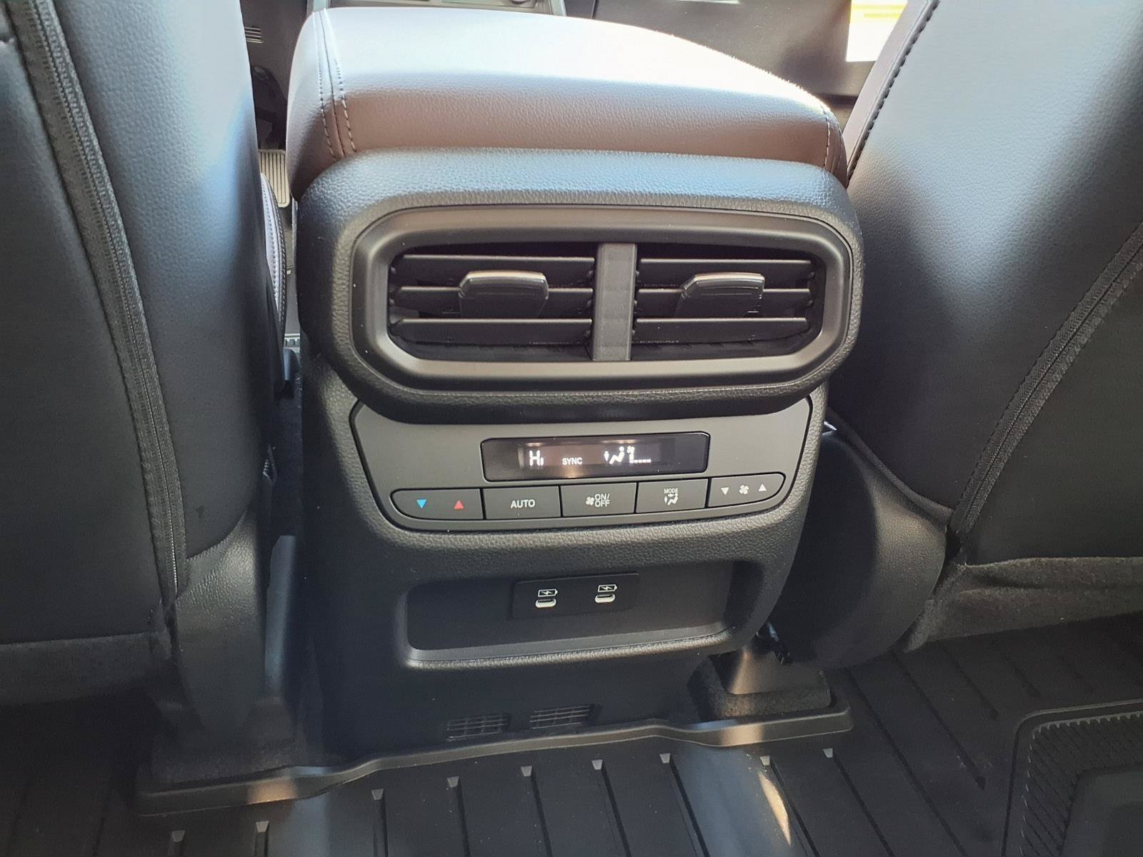New 2026 Honda Pilot Touring image 25