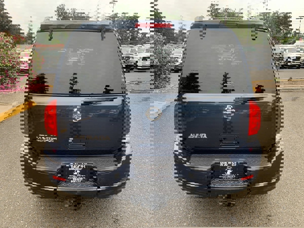 Used 2015 Nissan Armada SV image 7