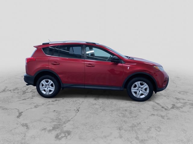 Used 2015 Toyota RAV4 LE image 2