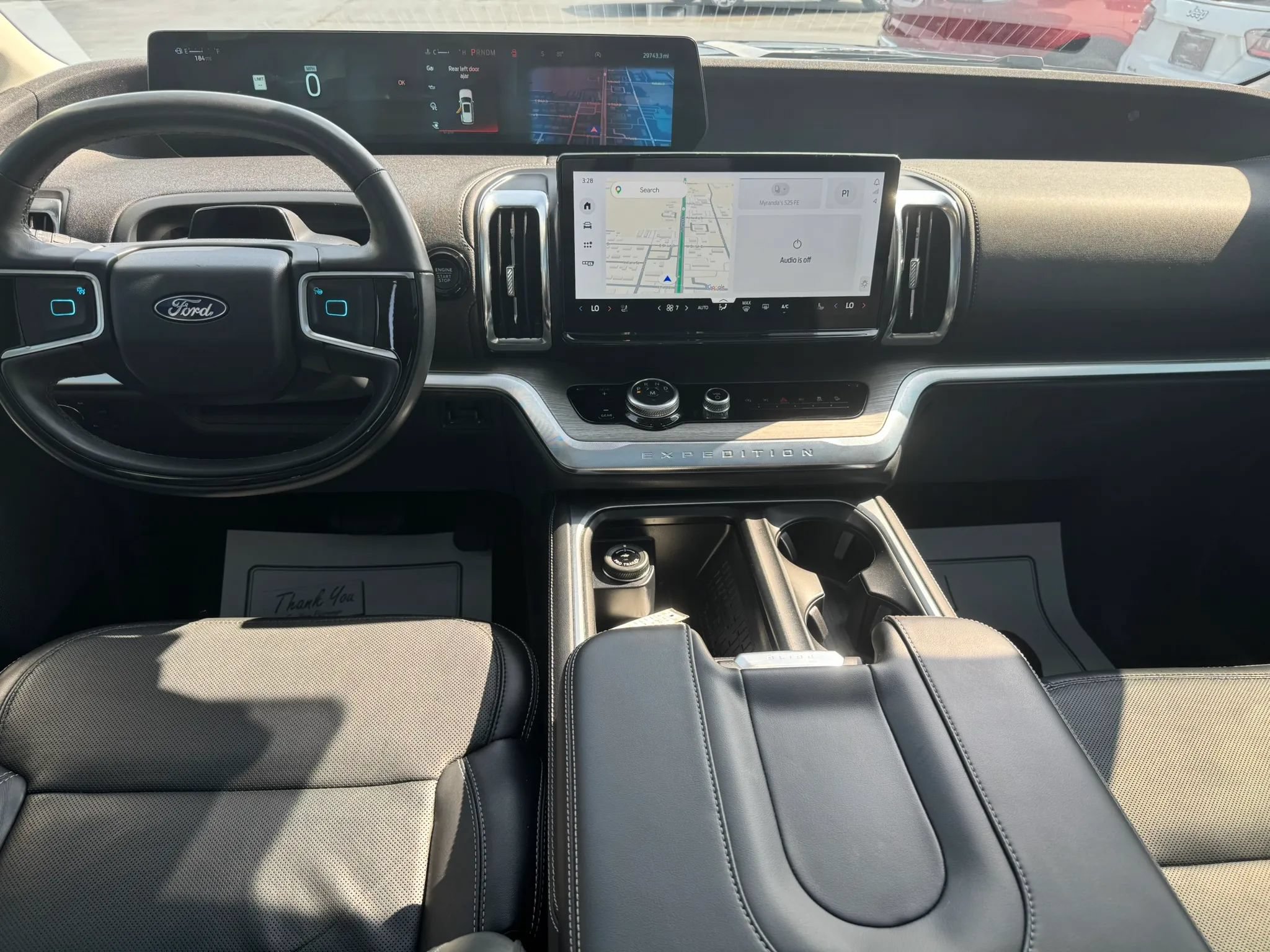 Used 2025 Ford Expedition Platinum AWD/4WD image 9