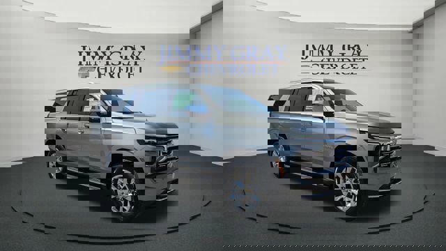 New 2026 Chevrolet Suburban Premier image 7