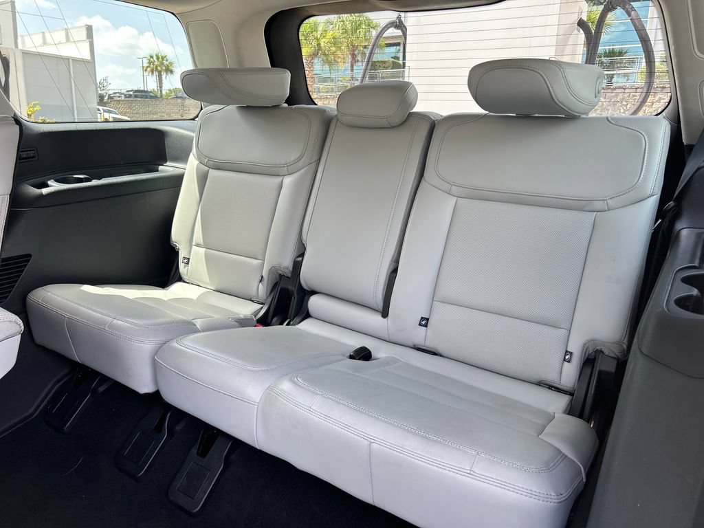 Used 2025 Ford Expedition Platinum w/ Driver's Package AWD/4WD image 15