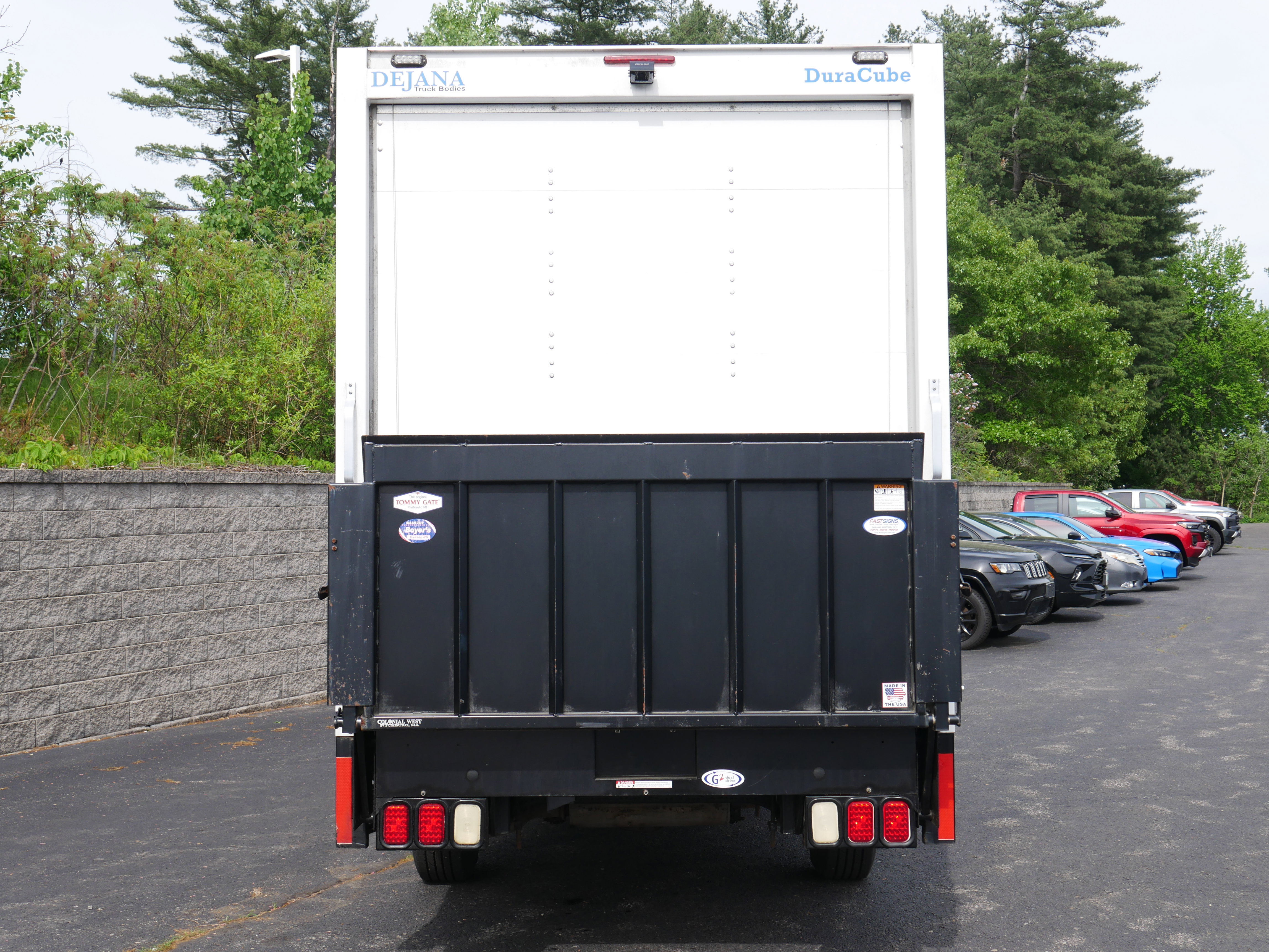 Used 2016 Chevrolet Express 3500 RWD image 5