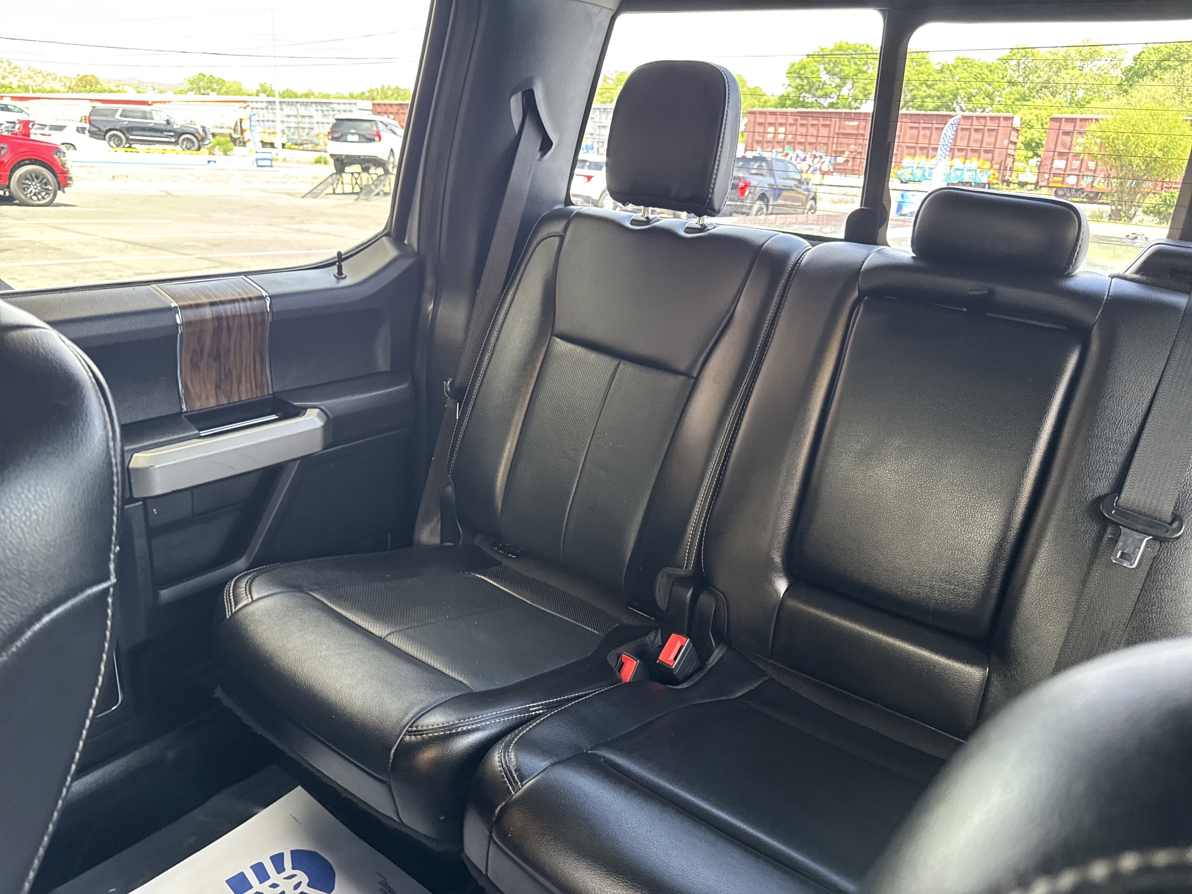 Used 2020 Ford F150 Lariat image 35