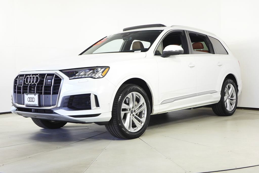 Used 2023 Audi Q7 2.0T Premium Plus w/ Premium Plus Package AWD/4WD image 2