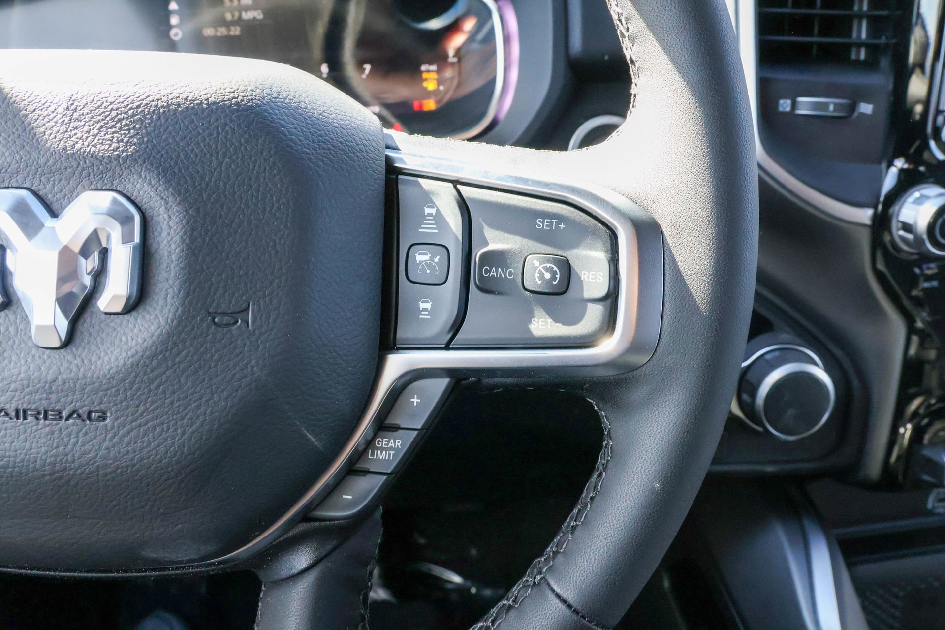 New 2026 RAM 1500 4x4 Crew Cab image 23