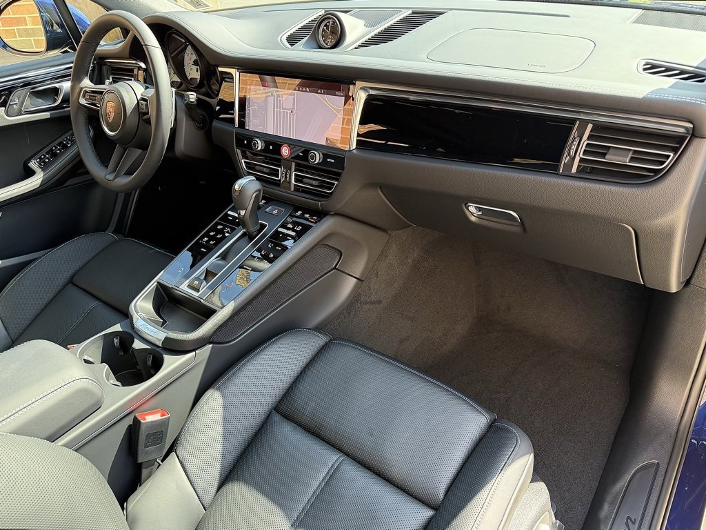 New 2026 Porsche Macan image 21