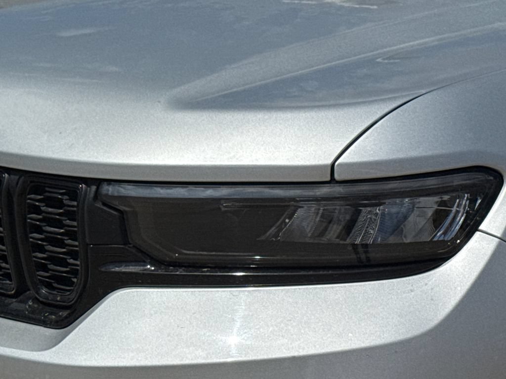 Used 2024 Jeep Grand Cherokee Altitude RWD image 4