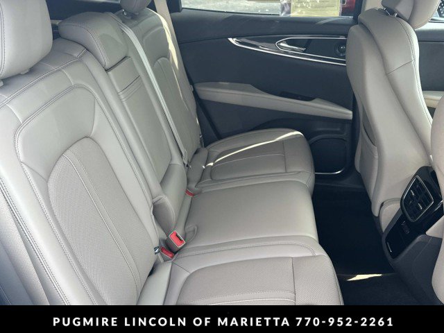 Used 2021 Lincoln Nautilus Reserve w/ Equipment Group 201A FWD image 19