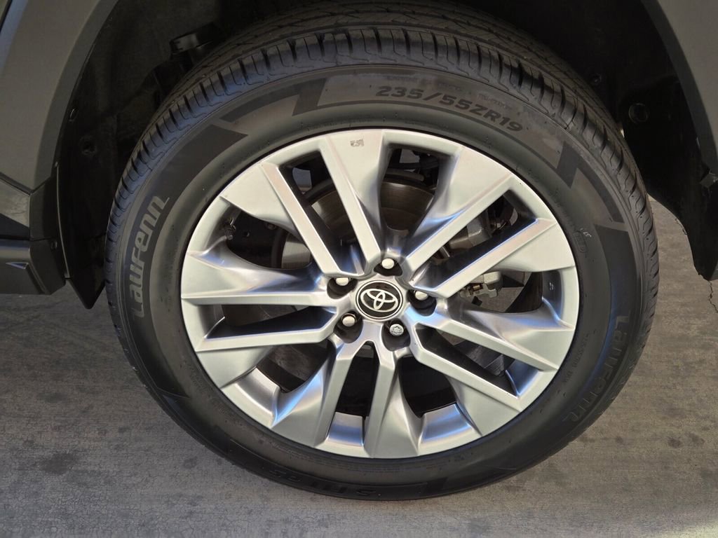 Used 2023 Toyota RAV4 Limited image 10