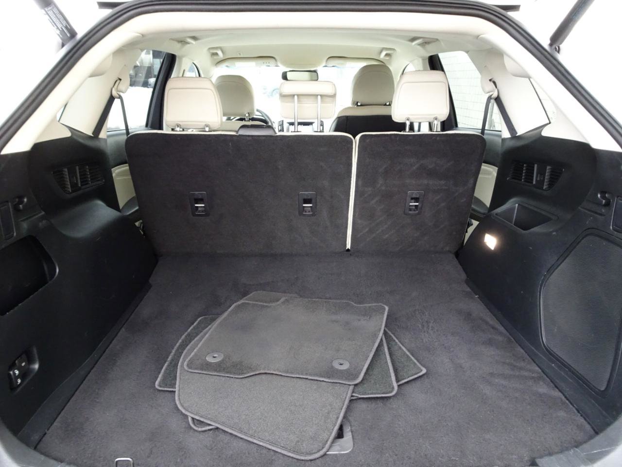 Used 2019 Ford Edge Titanium image 7