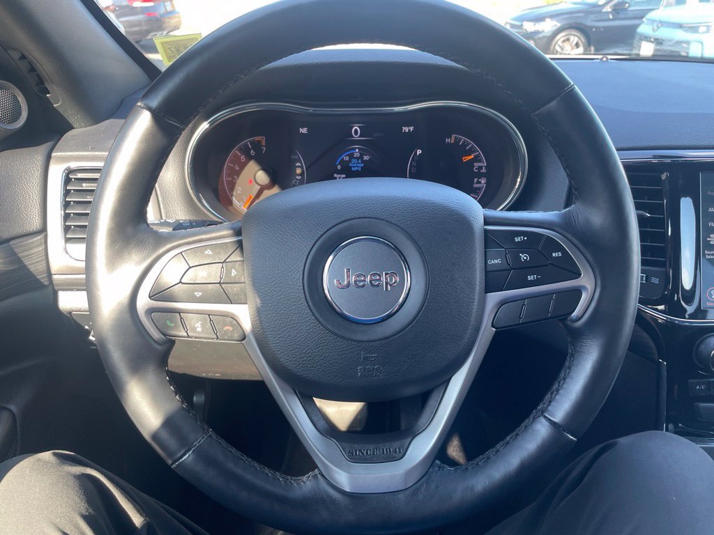 Used 2022 Jeep Grand Cherokee Laredo X AWD/4WD image 24