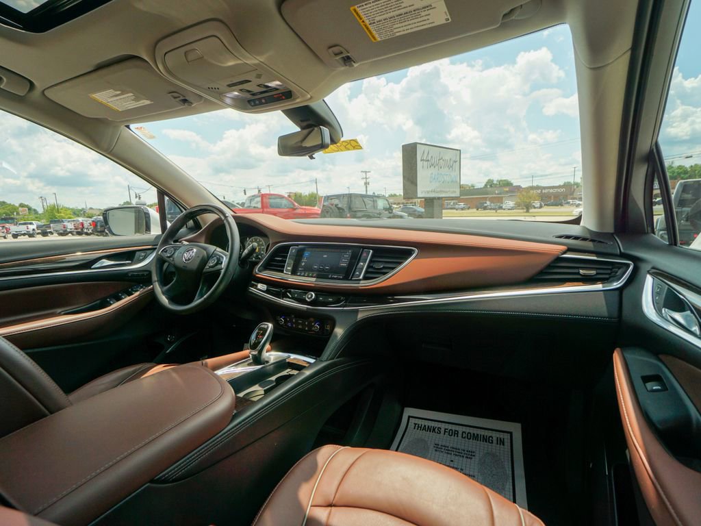 Used 2021 Buick Enclave Avenir w/ Avenir Technology Package image 31