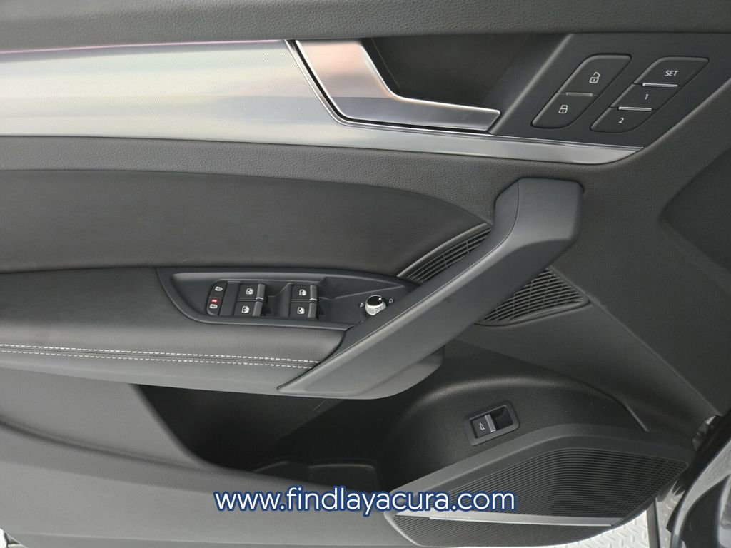 Used 2021 Audi Q5 Prestige w/ Prestige Package AWD/4WD image 20