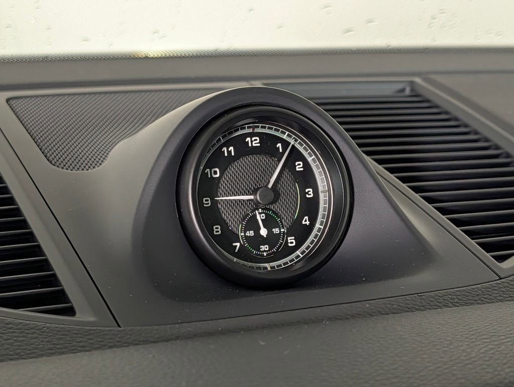 New 2026 Porsche Macan image 30