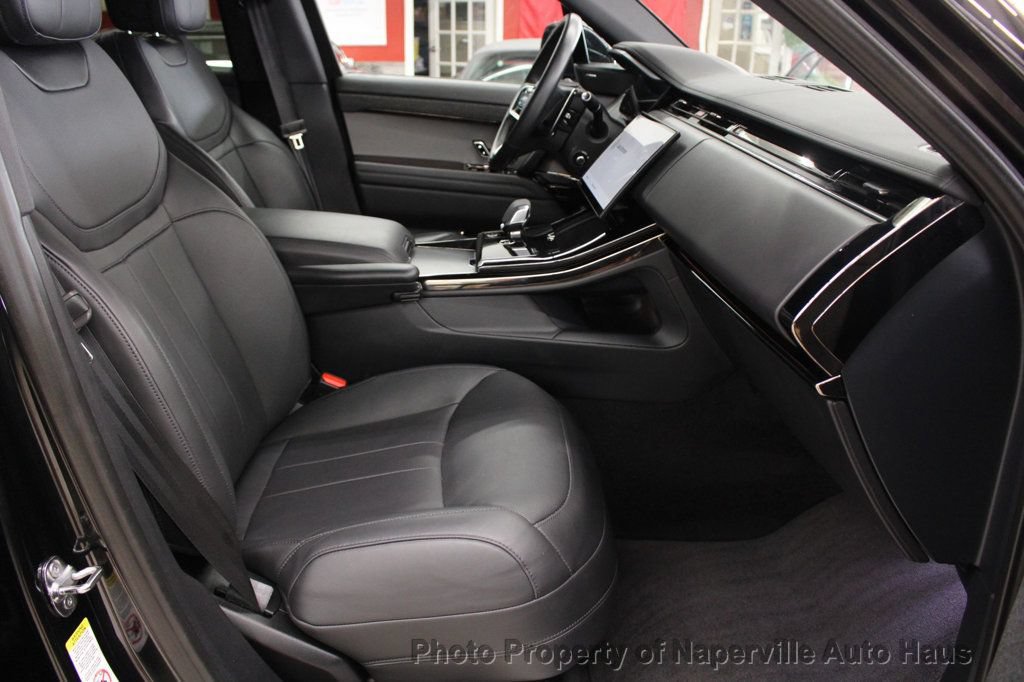 Used 2025 Land Rover Range Rover Sport SE AWD/4WD image 43