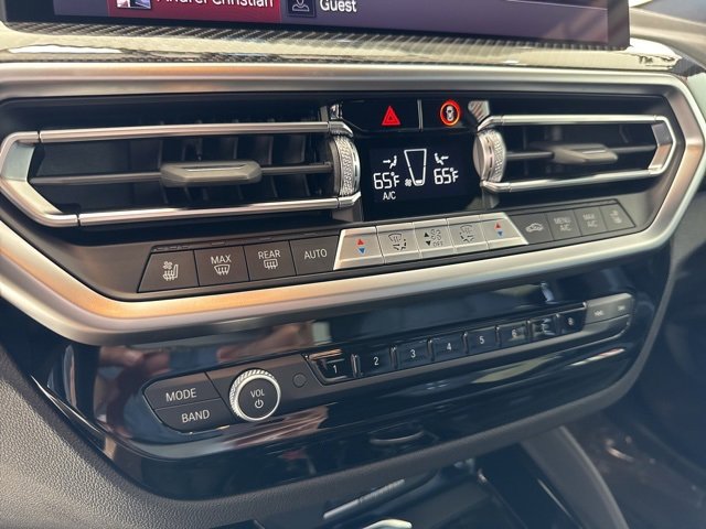 Used 2025 BMW X4 M w/ Premium Package image 31