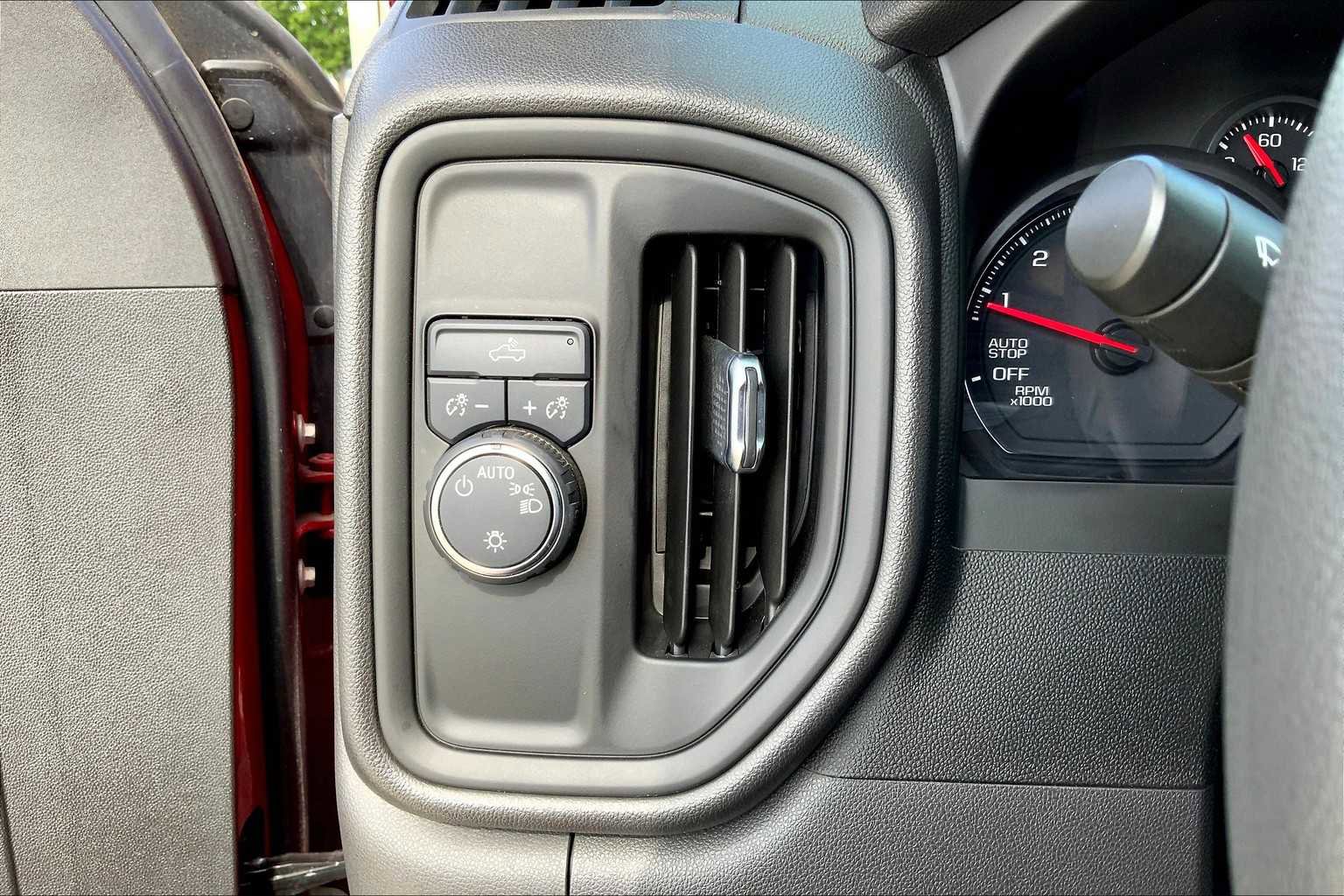 Used 2021 Chevrolet Silverado 1500 Custom RWD image 35