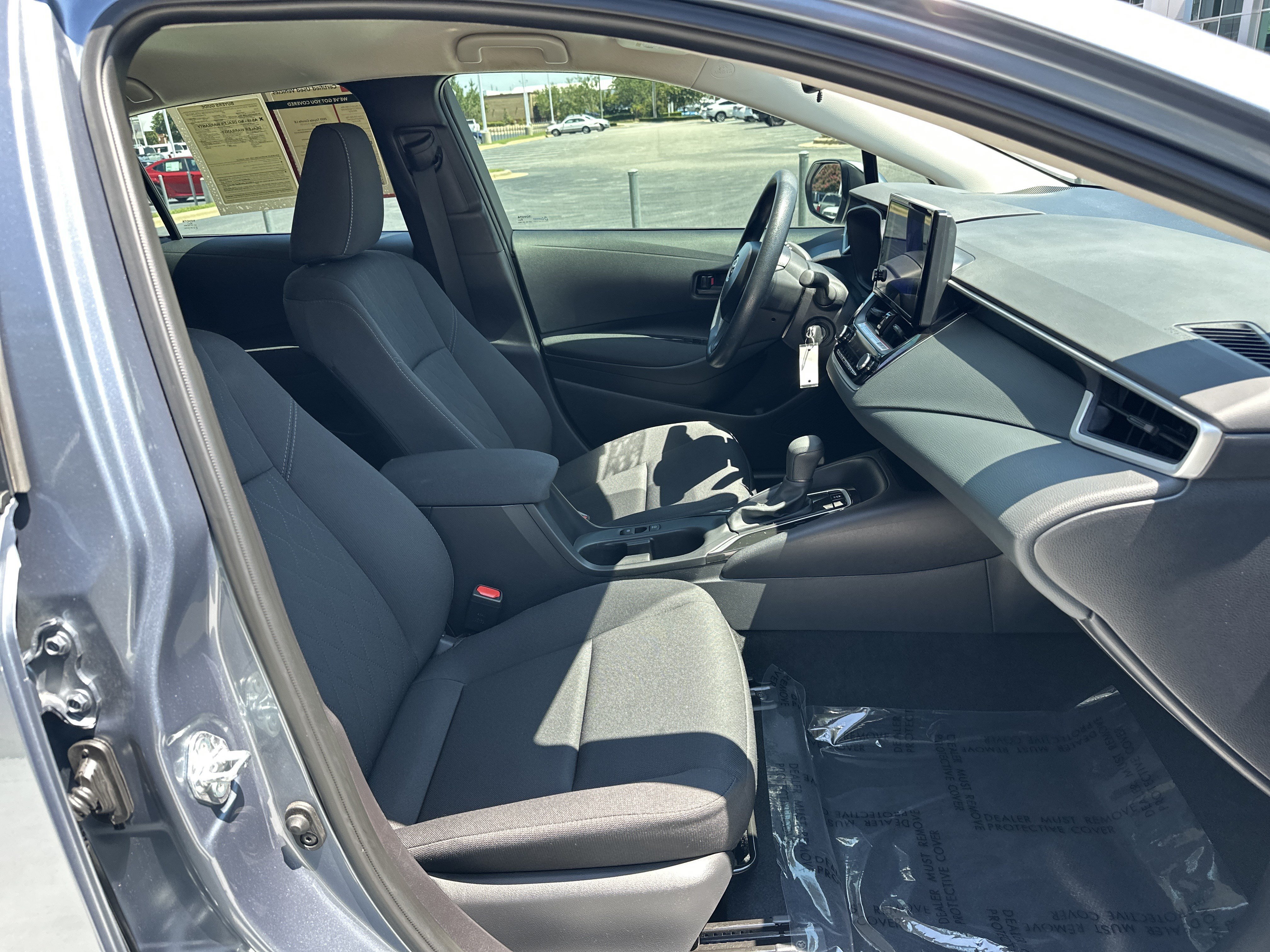 Certified 2025 Toyota Corolla LE FWD image 33