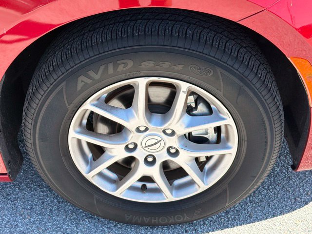 Used 2025 Chrysler Pacifica Select FWD image 10