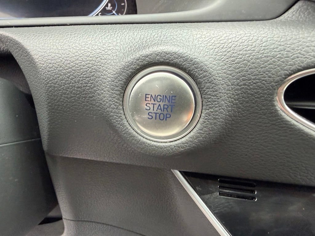 Used 2022 Hyundai Sonata Limited FWD image 32