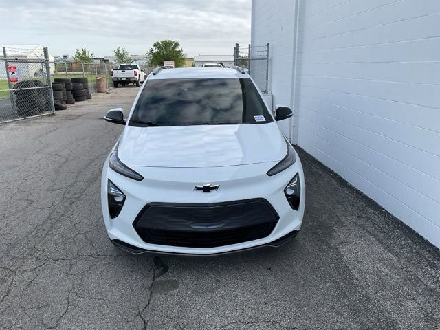 Used 2022 Chevrolet Bolt EUV LT w/ Convenience Package image 5