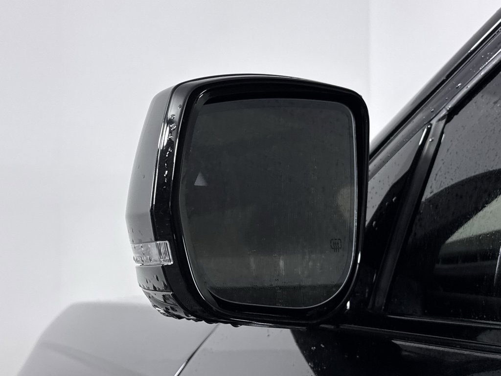 Used 2023 Jeep Grand Cherokee L Limited w/ Luxury Tech Group II AWD/4WD image 30