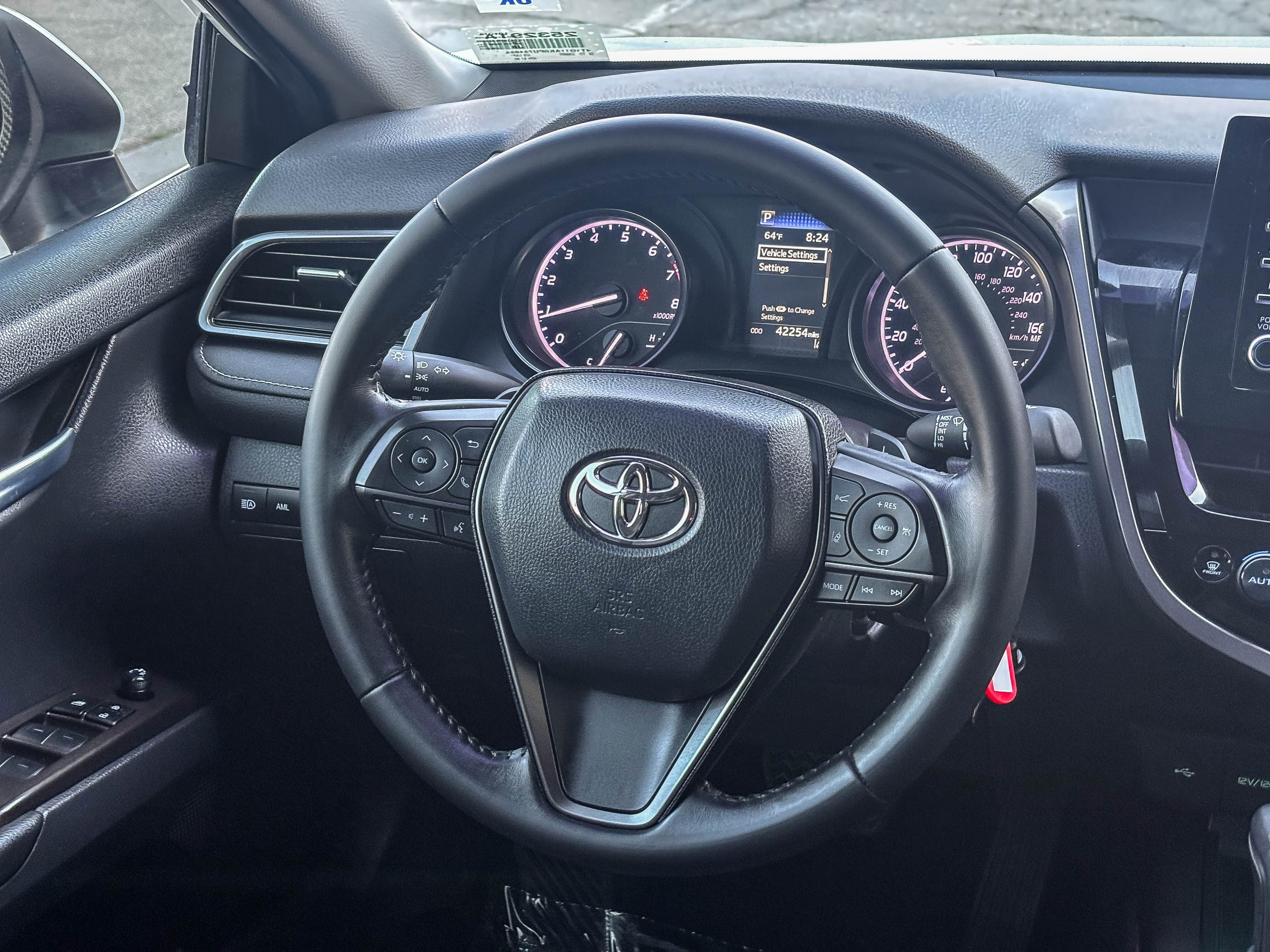 Used 2023 Toyota Camry SE image 18