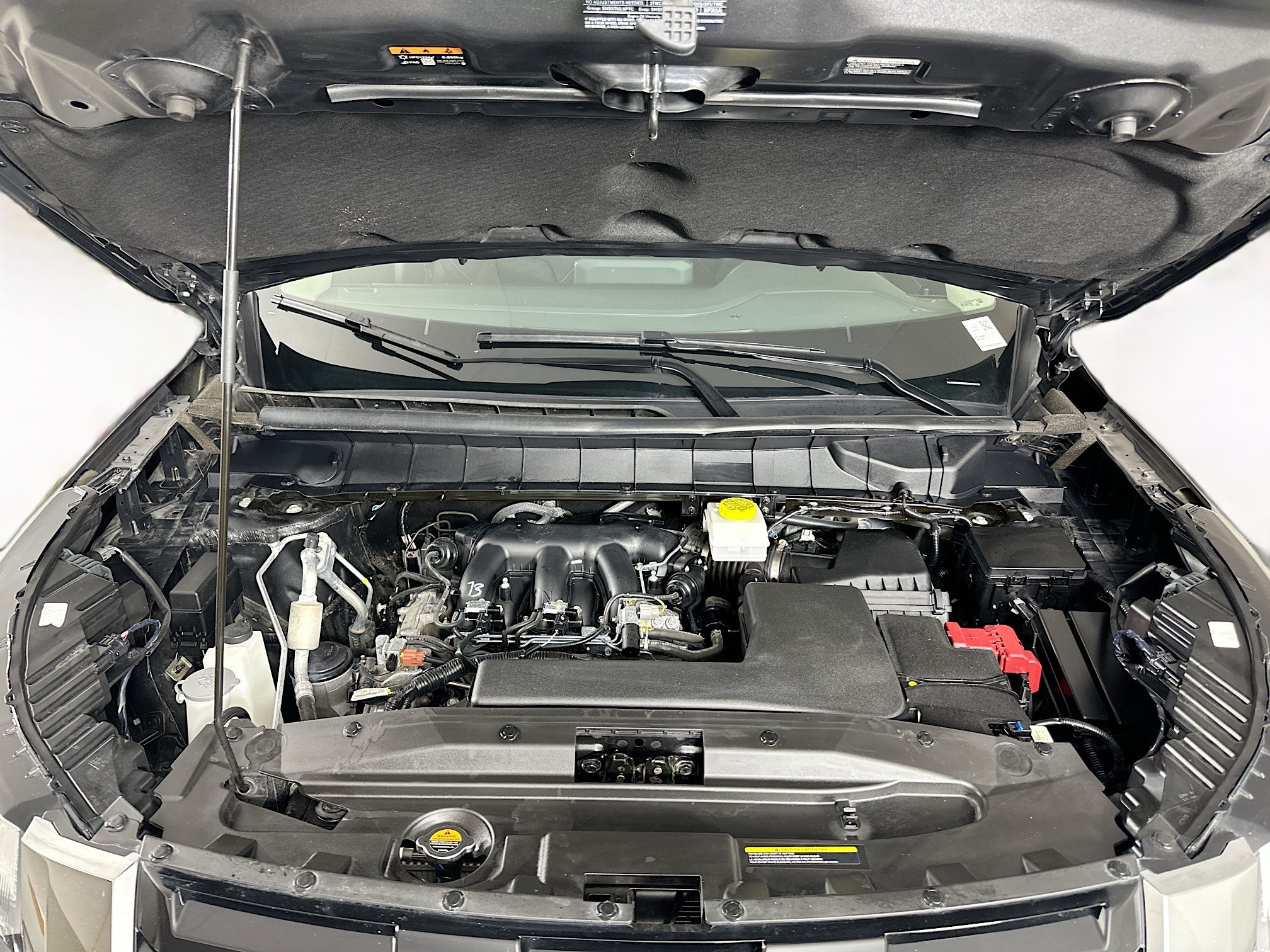 Used 2025 Nissan Pathfinder SV FWD image 35