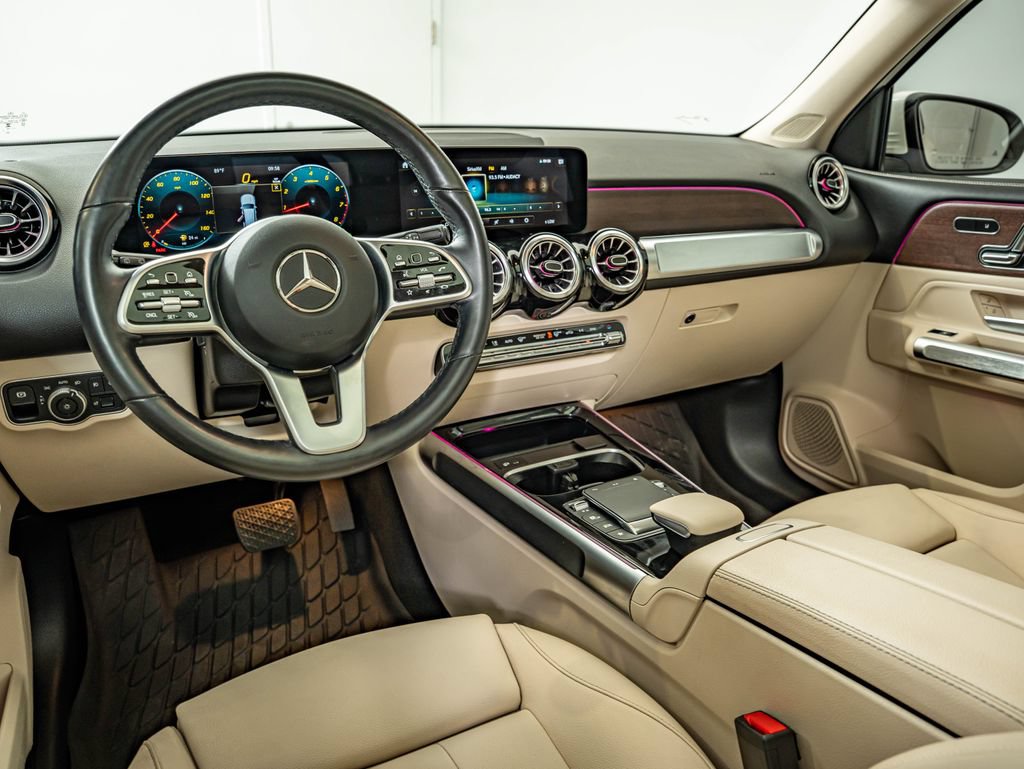 Used 2023 Mercedes-Benz GLB 250 4MATIC image 32