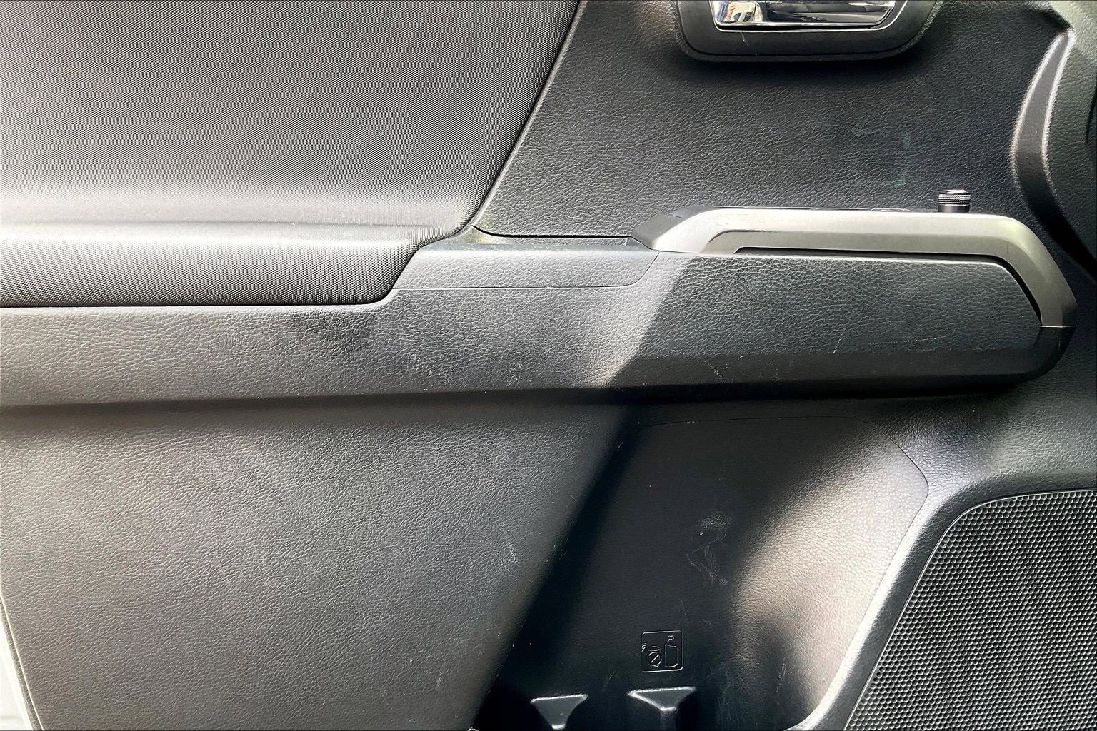 Used 2019 Toyota Tacoma TRD Off-Road image 15