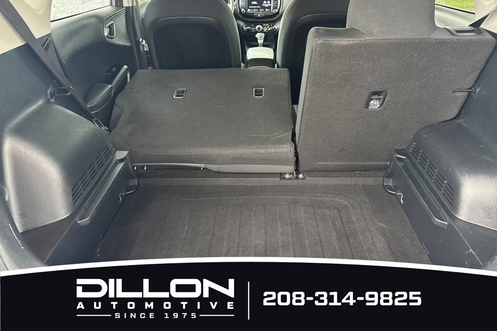 Certified 2023 Kia Soul LX w/ LX Technology Package FWD image 17
