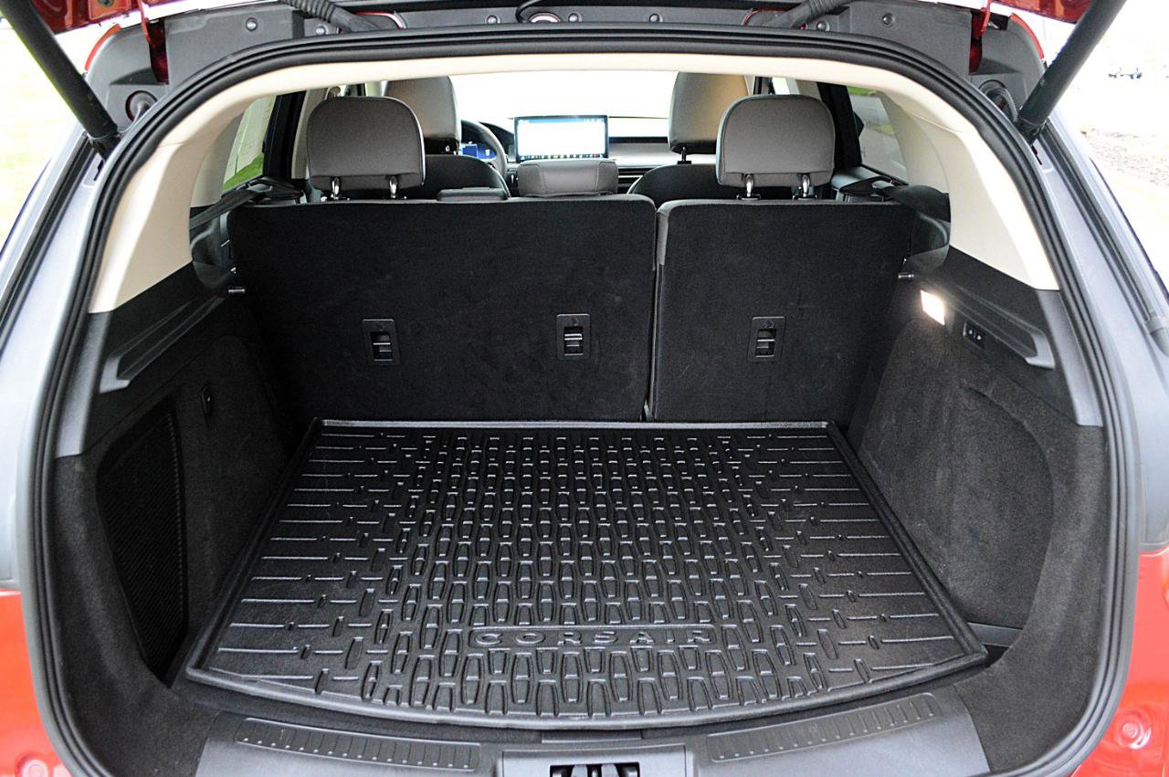 Used 2023 Lincoln Corsair AWD w/ Equipment Group 101A image 15