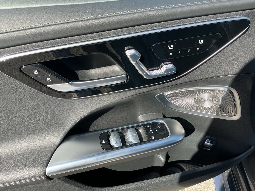 Certified 2025 Mercedes-Benz C 300 4MATIC Sedan image 17