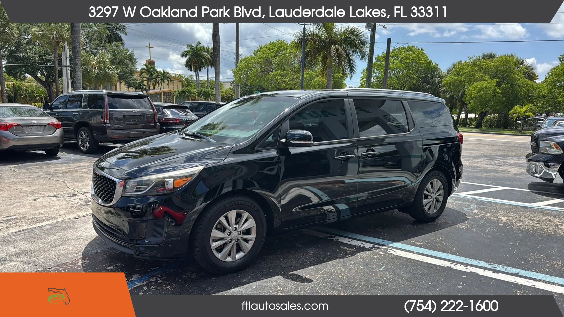 Used 2017 Kia Sedona LX w/ LX Essentials Premium Package FWD image 6