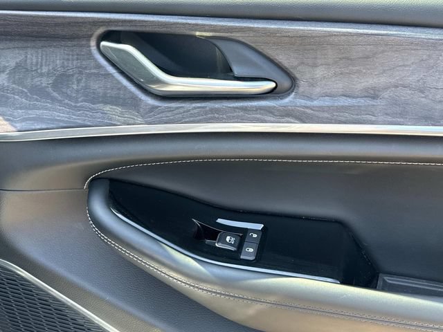 Used 2023 Jeep Grand Cherokee L Overland w/ MOPAR Finishing Package RWD image 21