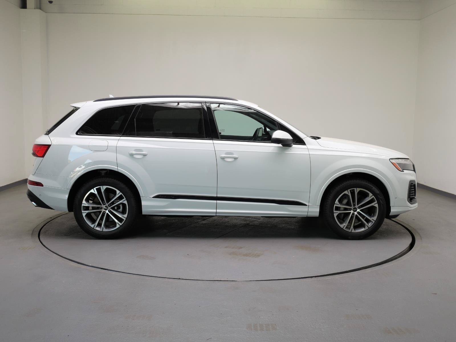 Used 2025 Audi Q7 2.0T Premium Plus AWD/4WD image 5