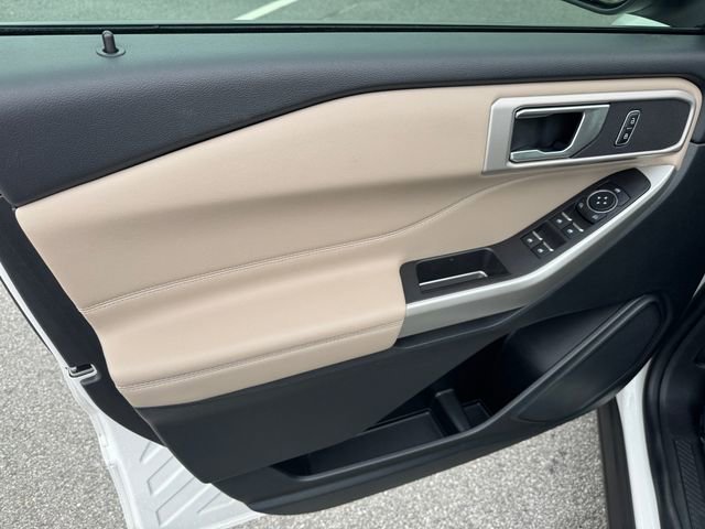 Used 2023 Ford Explorer XLT w/ Equipment Group 202A image 10