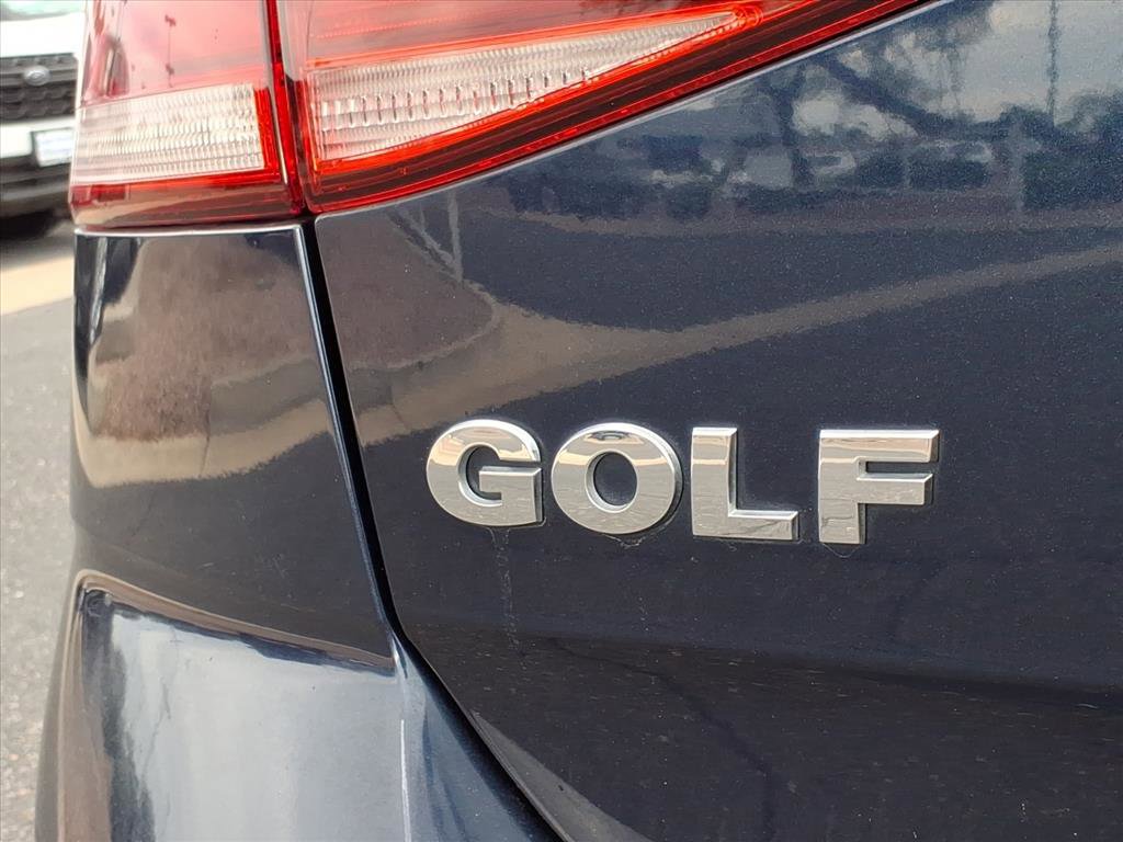Used 2018 Volkswagen Golf S image 14