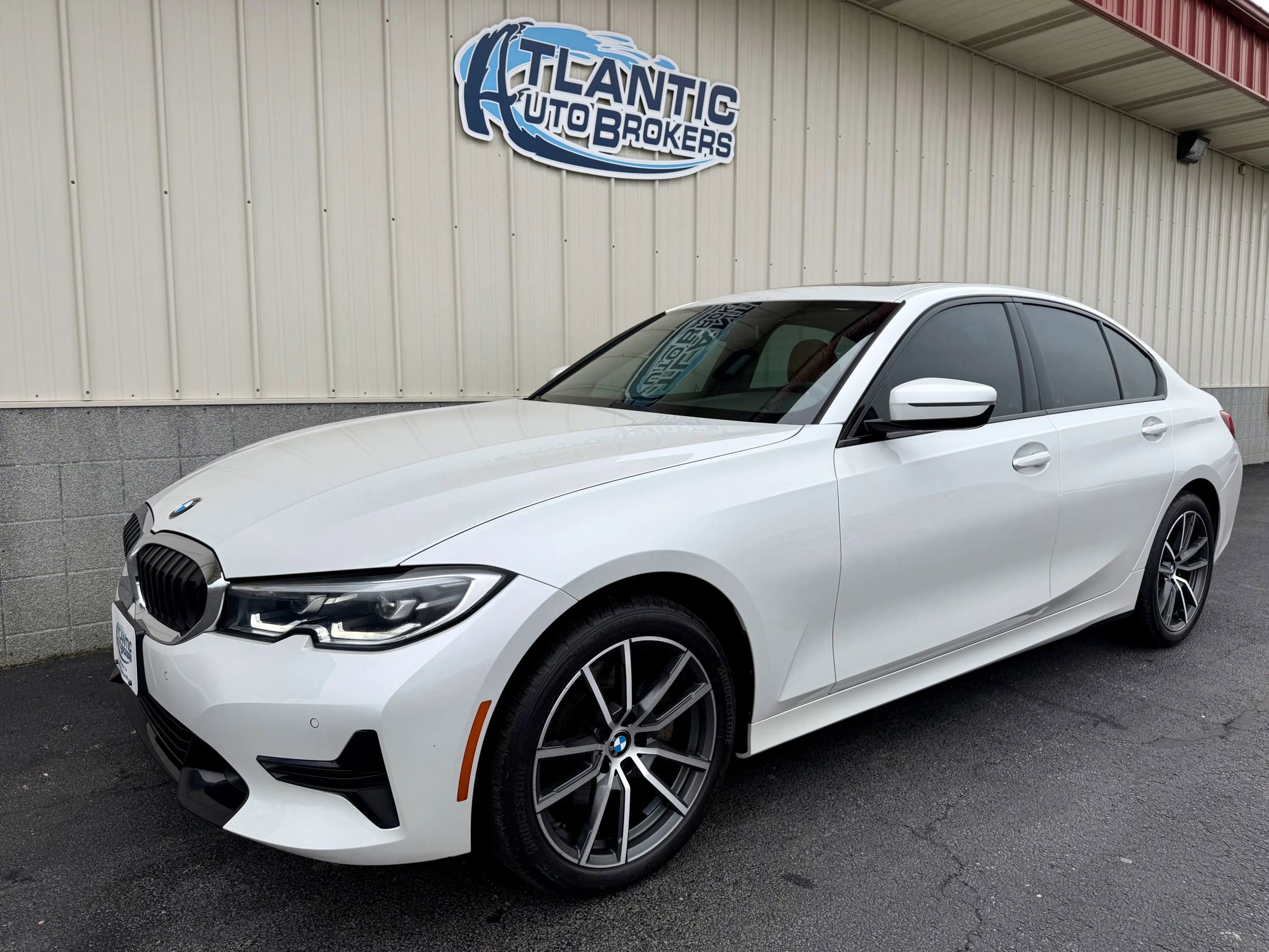 Used 2022 BMW 330i xDrive Sedan w/ Driving Assistance Package AWD/4WD image 1